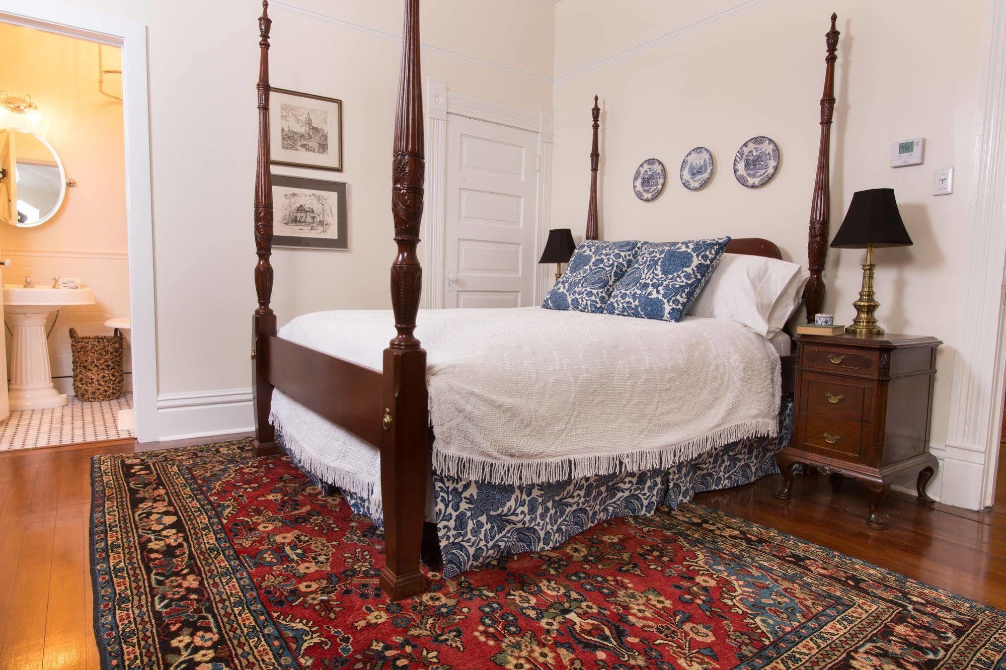 Bed & Breakfast The At Landing Gulfport